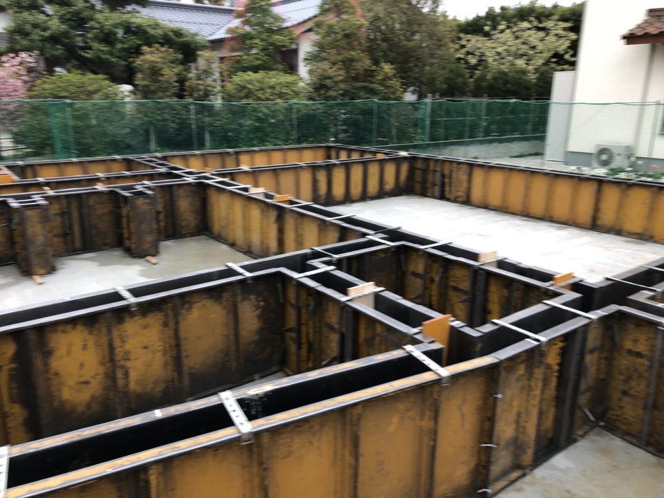 基礎の型枠組み