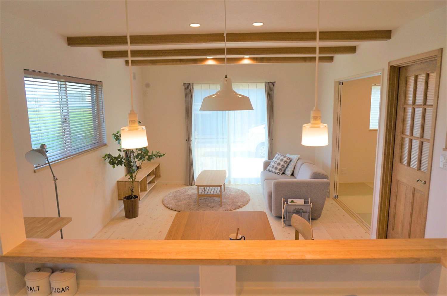 パインの床の温かみのあるお家 パインの床の温かみのあるお家 パインの床の温かみのあるお家 パインの床の温かみのあるお家 島根県で注文住宅を建てるタケシバ建設の写真集