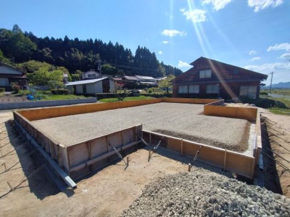 基礎着工