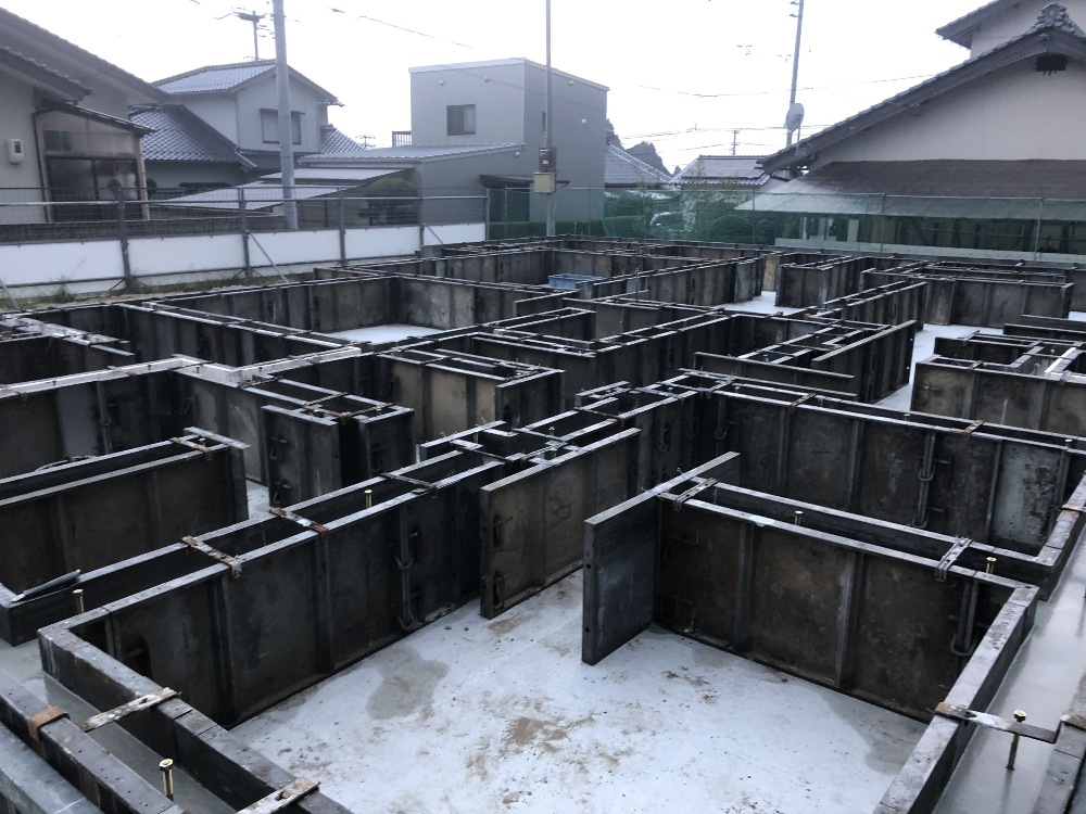 立上りの型枠施工