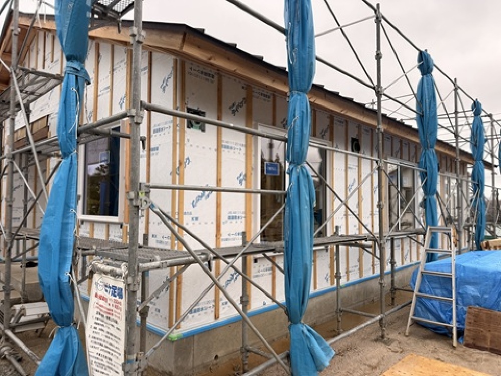 外部透湿防水シートの施工