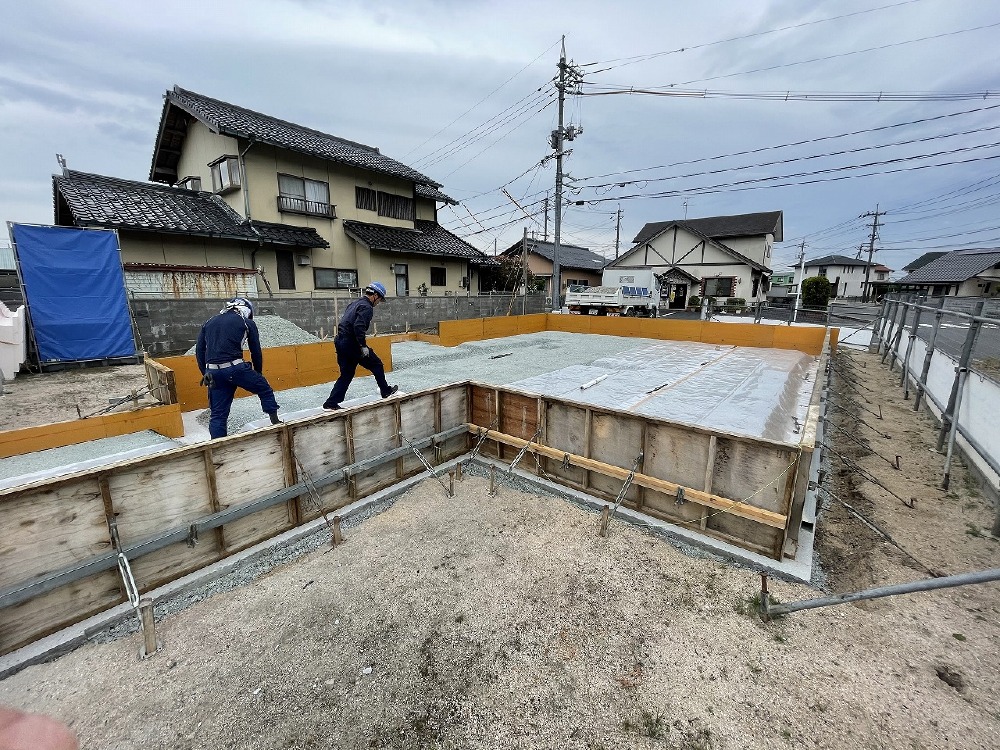 着工・基礎工事・防湿シート張り