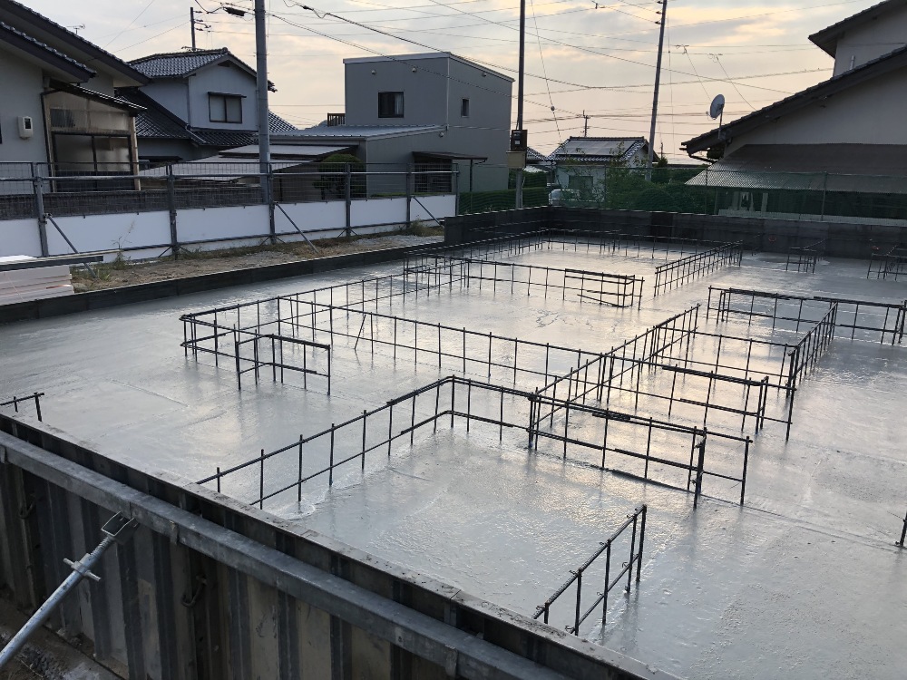 基礎コンクリートの打設