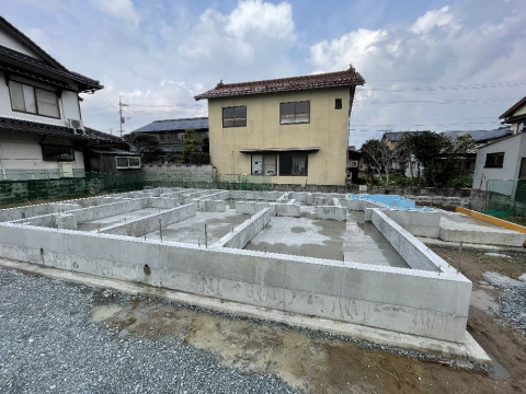 型枠が外れました。