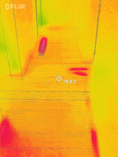 床の熱画像